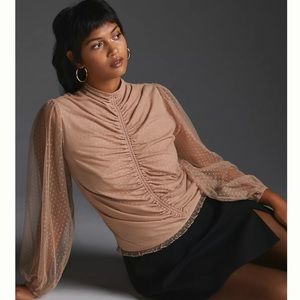 NWOT ⭐️ EN ELLY RUCHED FRONT BLOUSE